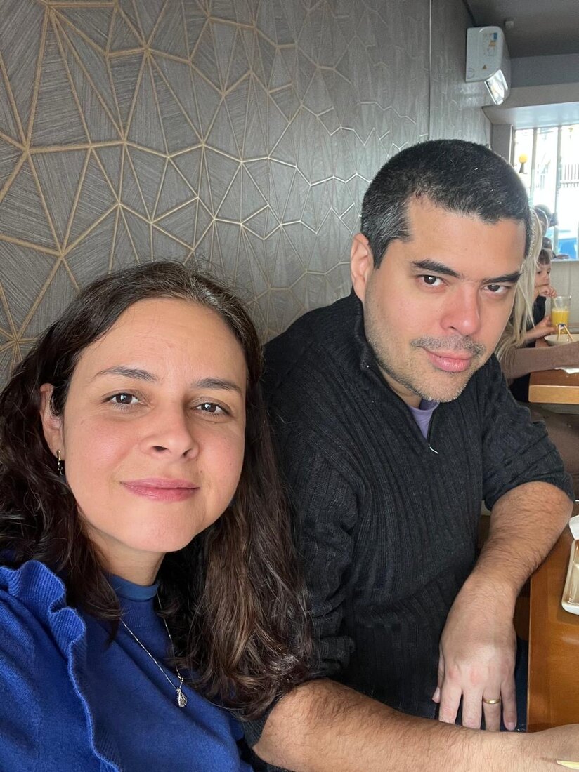 Tony e Samantha, donos da casa
